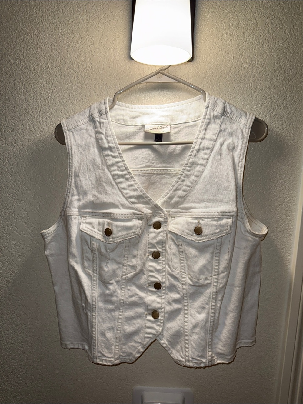Universal Thread White Denim Vest with Chest Flaps